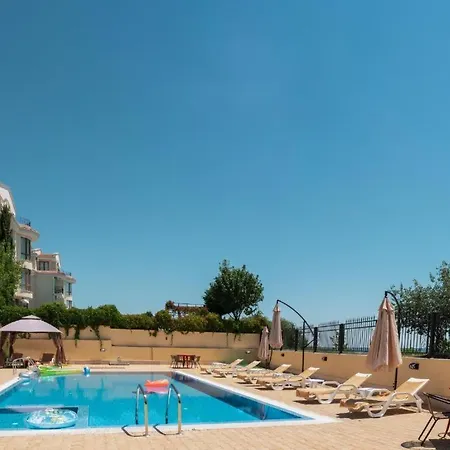 Horizon 3 'б' Apartment *